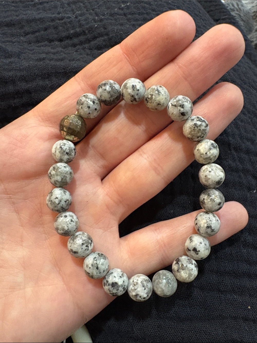 5-Women's Grey and Silver Jewellery